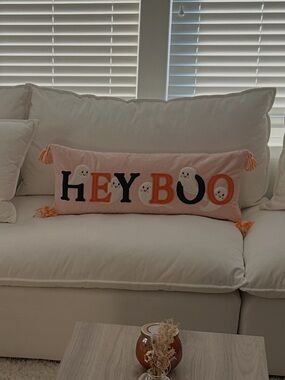 Home Goods “HEY BOO” Pink Halloween Ghost Throw Pillow w/ Black & Orange Accents